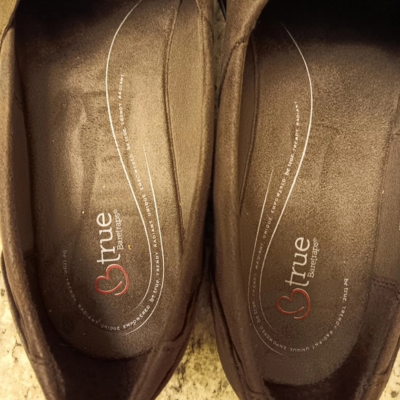 Women size 11 B-true by Baretraps brown shoe - Picture 3 of 6